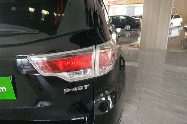 丰田 汉兰达 2017款 2.0T 四驱精英版 7座车身外观9