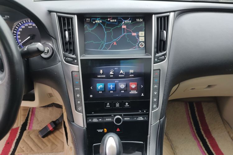 英菲尼迪Q50L 2015款 2.0T 悦享版中控内饰16