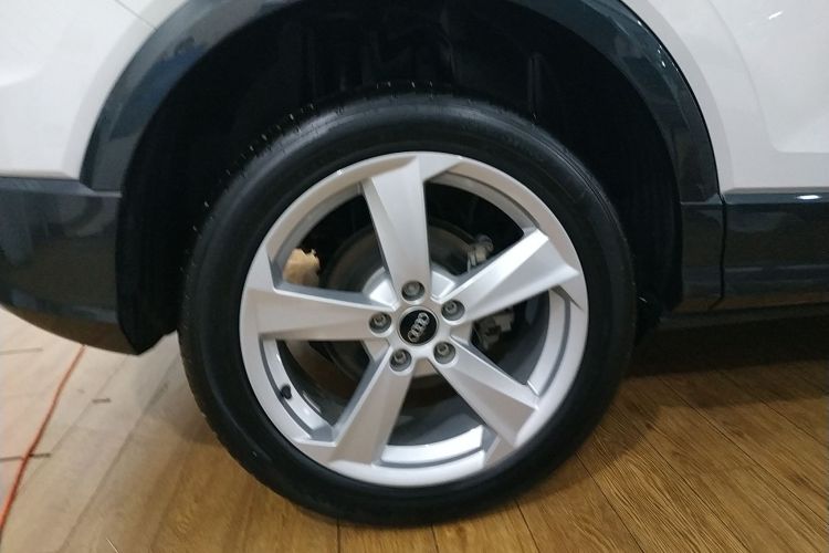 奥迪Q2L 2022款 35 TFSI 进取致雅型车身外观56