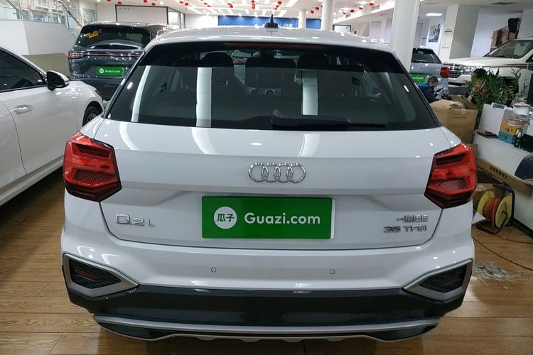 奥迪Q2L 2022款 35 TFSI 进取致雅型车身外观6