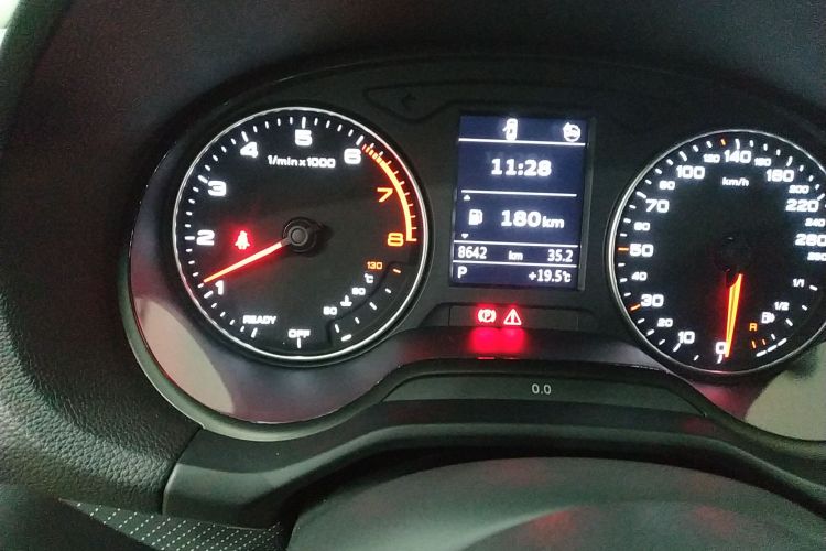 奥迪Q2L 2022款 35 TFSI 进取致雅型中控内饰15