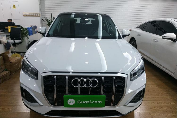 奥迪Q2L 2022款 35 TFSI 进取致雅型车身外观2