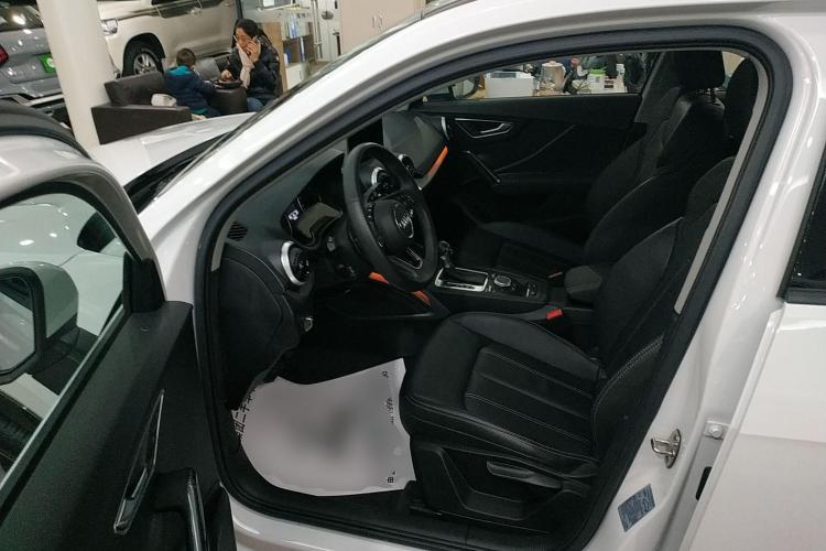 奥迪Q2L 2022款 35 TFSI 进取致雅型中控内饰20