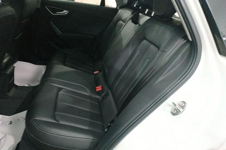 奥迪Q2L 2022款 35 TFSI 进取致雅型中控内饰21