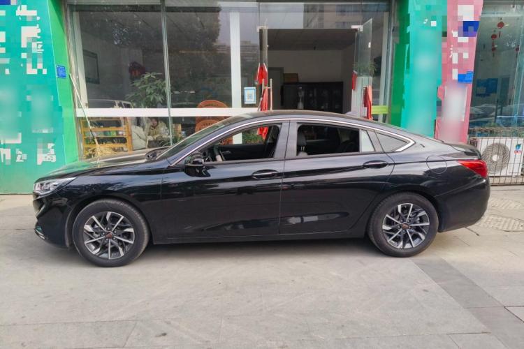 红旗H5 2022款 经典款 1.5T DCT旗悦版车身外观4