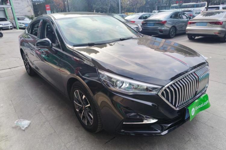 红旗H5 2022款 经典款 1.5T DCT旗悦版车身外观3