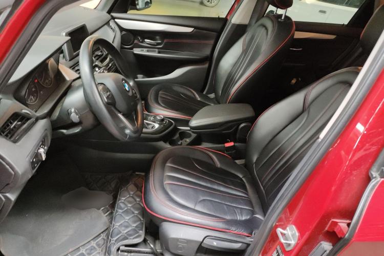 宝马2系旅行车 2016款 218i 领先型中控内饰19