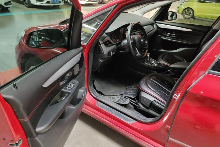 宝马2系旅行车 2016款 218i 领先型中控内饰20