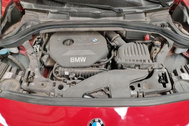 宝马2系旅行车 2016款 218i 领先型机舱底盘24