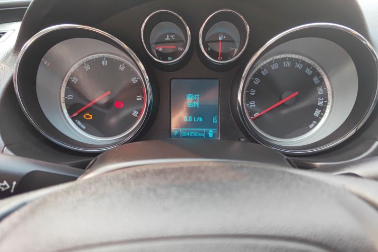 别克 君威 2015款 1.6T 领先技术型中控内饰15