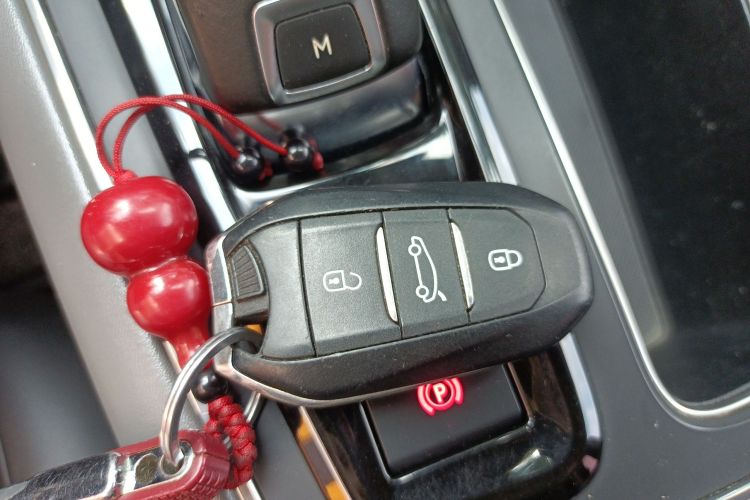 雪铁龙 天逸 C5 AIRCROSS 2017款 380THP 时尚型中控内饰11