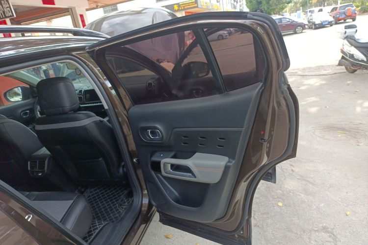 雪铁龙 天逸 C5 AIRCROSS 2017款 380THP 时尚型中控内饰45