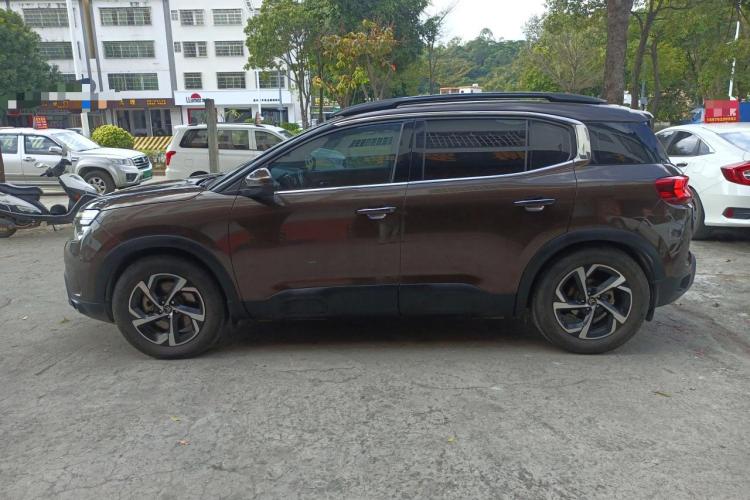 雪铁龙 天逸 C5 AIRCROSS 2017款 380THP 时尚型车身外观4