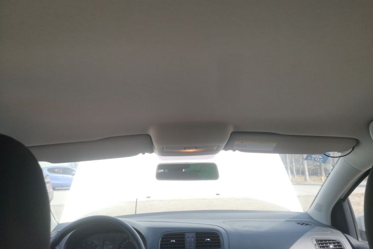 大众 Polo 2016款 1.4L 手动风尚型局部细节22