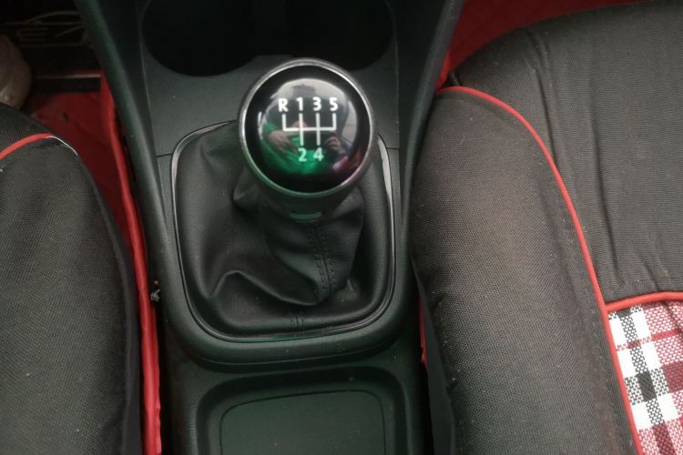 大众 Polo 2016款 1.4L 手动风尚型局部细节18