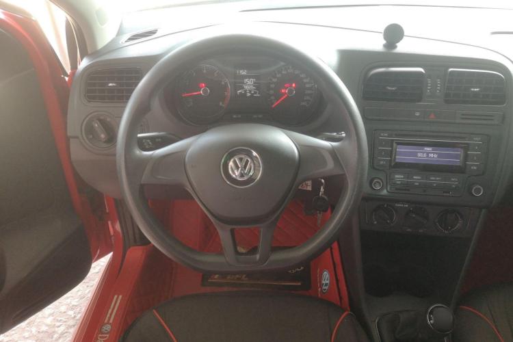 大众 Polo 2016款 1.4L 手动风尚型局部细节13