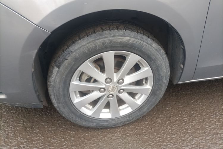 别克GL8 2017款 25S 舒适型 国V车身外观6007