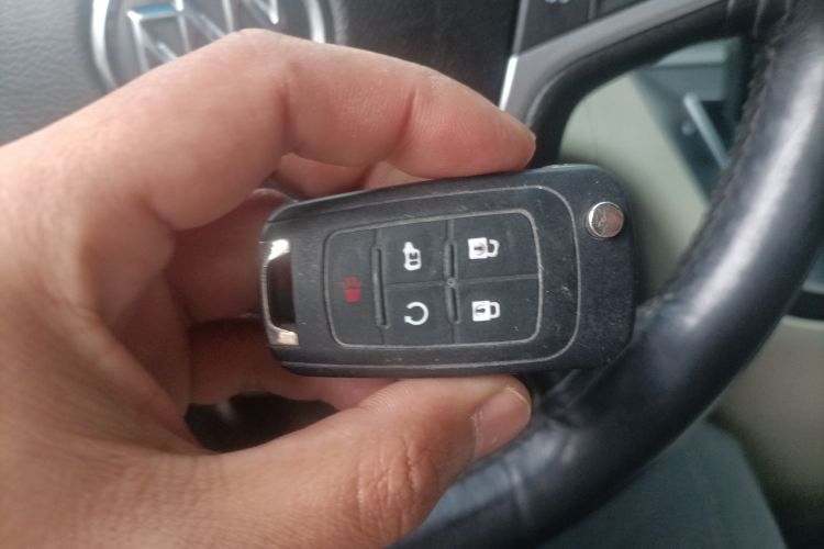 别克GL8 2017款 25S 舒适型 国V中控内饰7001