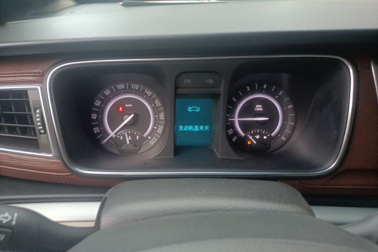 别克GL8 2017款 25S 舒适型 国V局部细节14