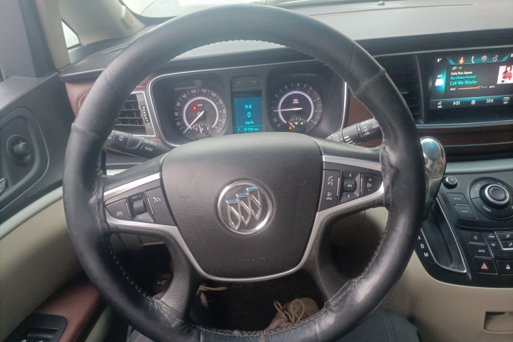 别克GL8 2017款 25S 舒适型 国V局部细节13