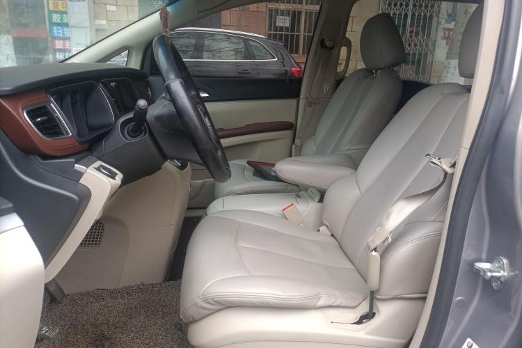 别克GL8 2017款 25S 舒适型 国V局部细节19