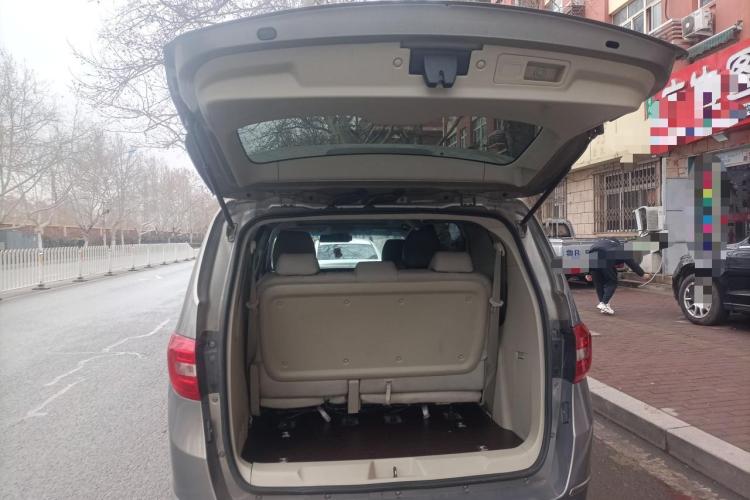 别克GL8 2017款 25S 舒适型 国V局部细节23