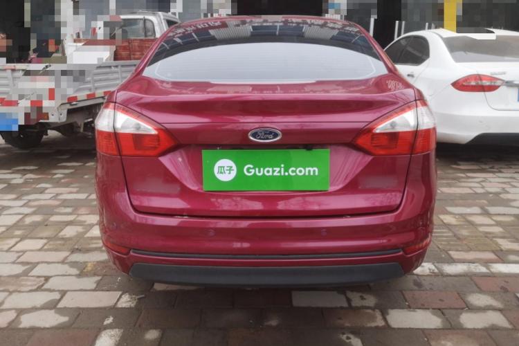 福特 嘉年华 2013款 三厢 1.5L 手动风尚型车身外观6004