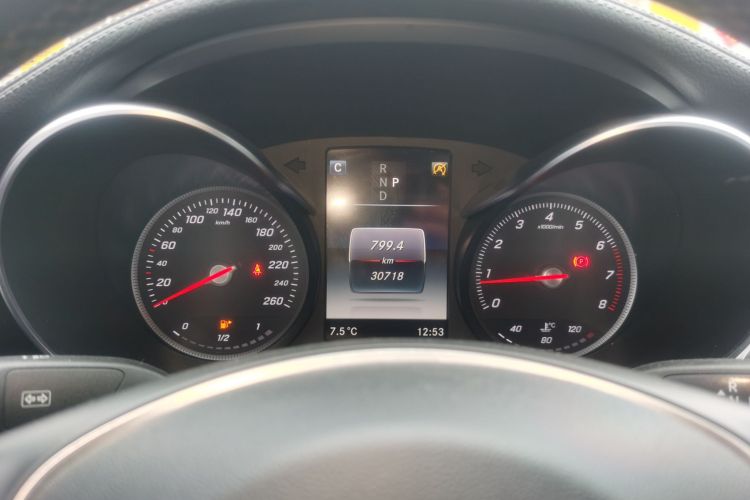 奔驰C级 2018款 C 180 L 时尚型运动版中控内饰14