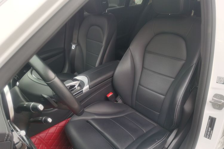 奔驰C级 2018款 C 180 L 时尚型运动版中控内饰19