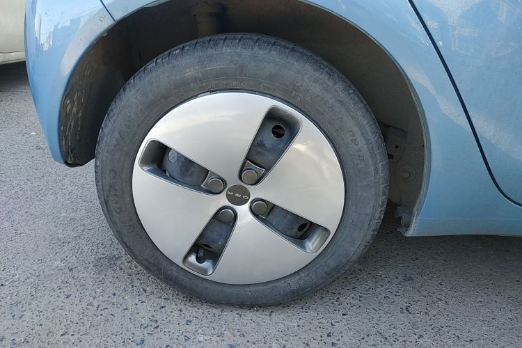 欧拉黑猫 2021款 301km 基础型车身外观56