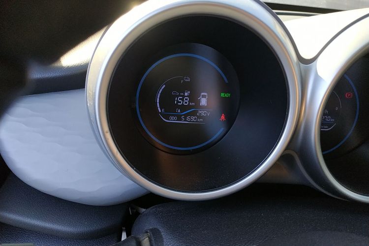 欧拉黑猫 2021款 301km 基础型中控内饰15