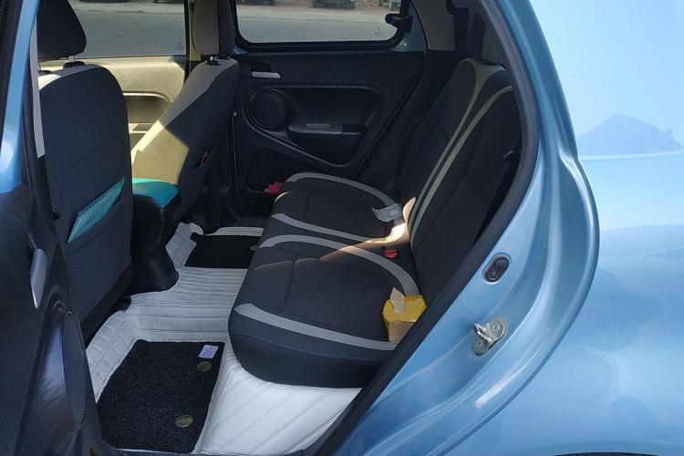 欧拉黑猫 2021款 301km 基础型中控内饰21