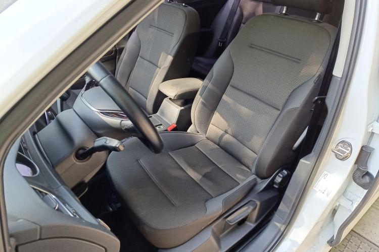 大众 高尔夫 2016款 230TSI 自动舒适型中控内饰19