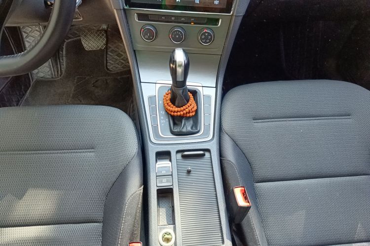 大众 高尔夫 2016款 230TSI 自动舒适型中控内饰18