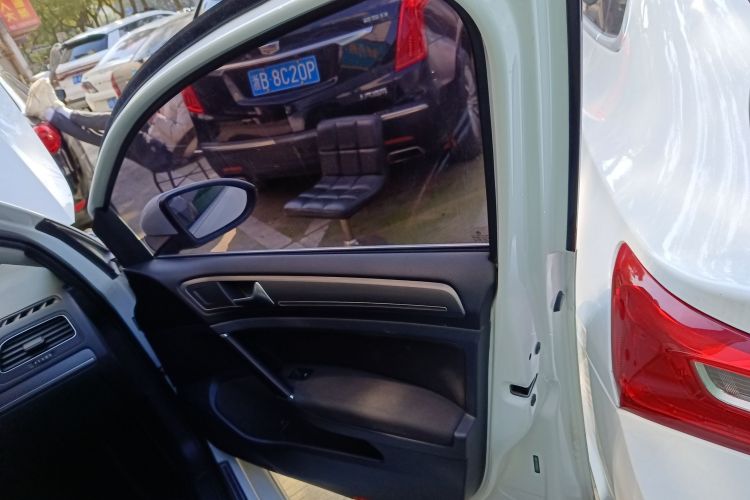 大众 高尔夫 2016款 230TSI 自动舒适型中控内饰42