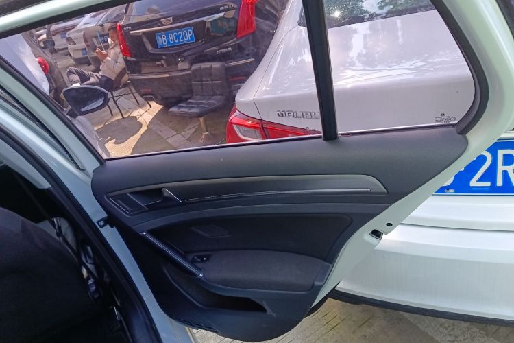 大众 高尔夫 2016款 230TSI 自动舒适型中控内饰45