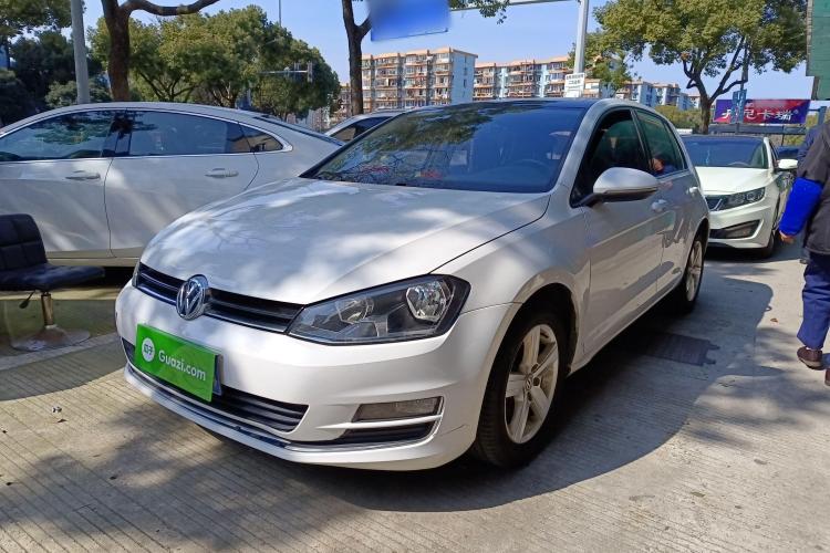 大众 高尔夫 2016款 230TSI 自动舒适型车身外观1