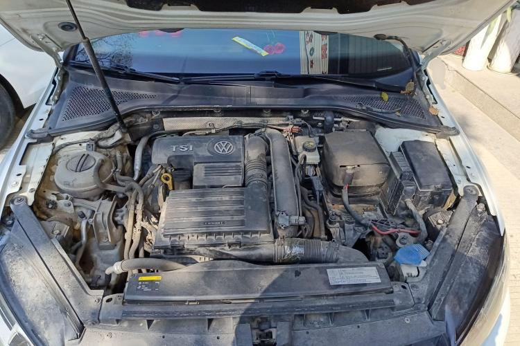 大众 高尔夫 2016款 230TSI 自动舒适型机舱底盘24