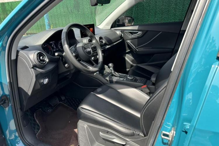 奥迪Q2L 2018款 35 TFSI 上市专享版 国V中控内饰7004