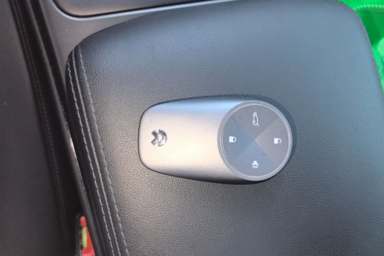 蔚来EC6 2020款 615KM 性能版中控内饰7001