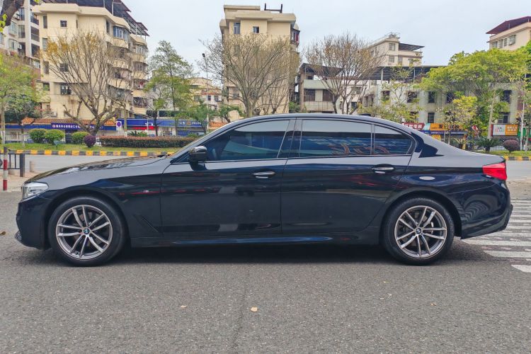 宝马5系 2018款 525Li M运动套装车身外观6003