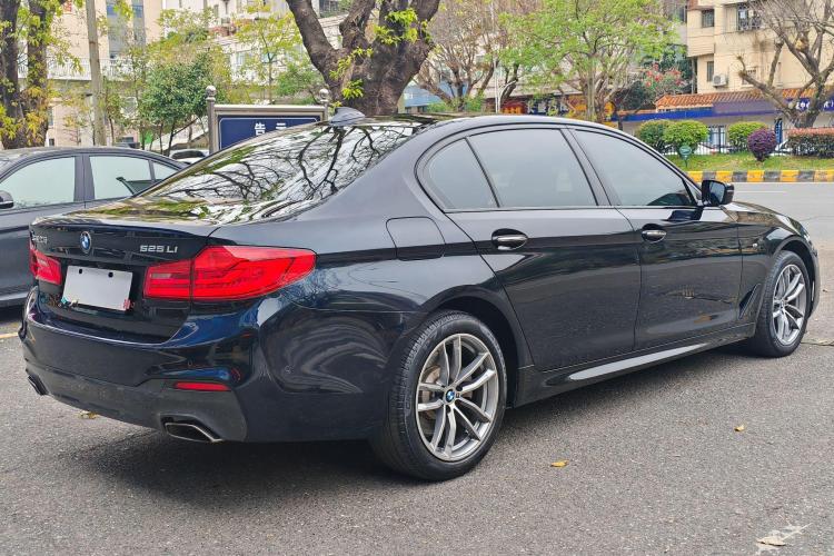 宝马5系 2018款 525Li M运动套装车身外观6005