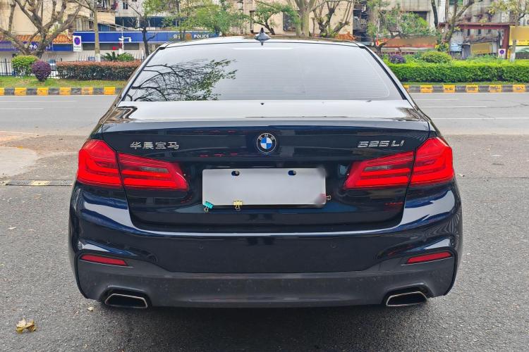 宝马5系 2018款 525Li M运动套装车身外观6004