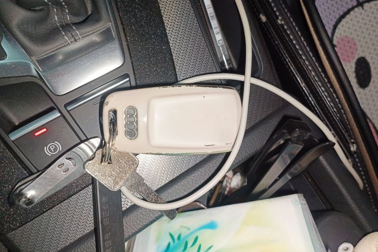 奥迪Q5L 2022款 改款 40T 豪华动感型中控内饰11