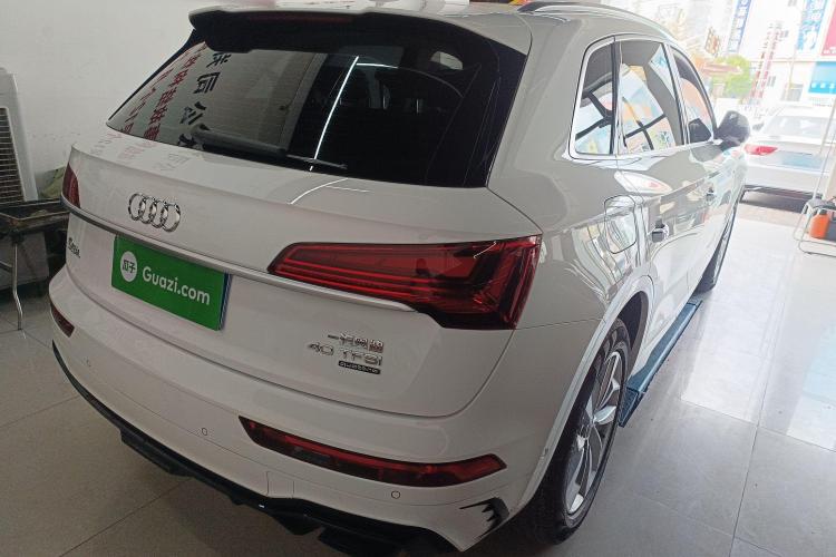 奥迪Q5L 2022款 改款 40T 豪华动感型车身外观7