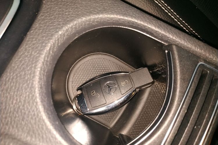 奔驰A级(进口) 2018款 A 200 时尚型中控内饰11