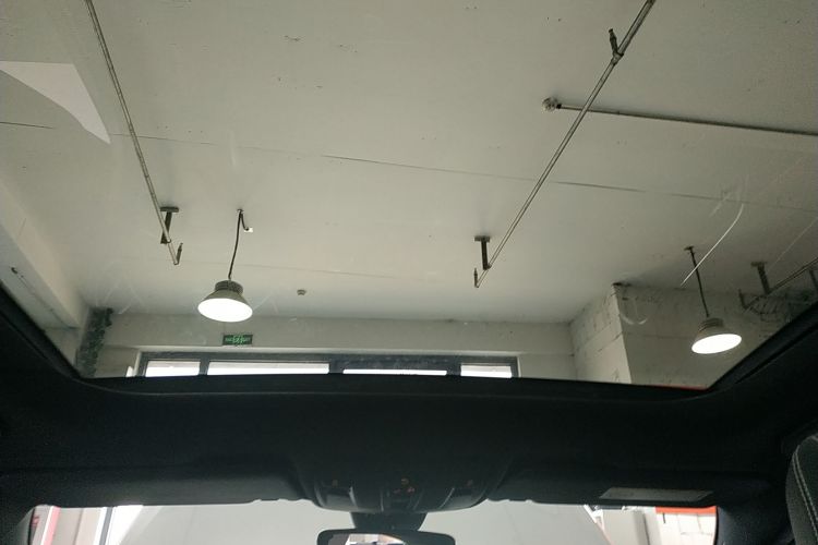 奔驰A级(进口) 2018款 A 200 时尚型中控内饰22