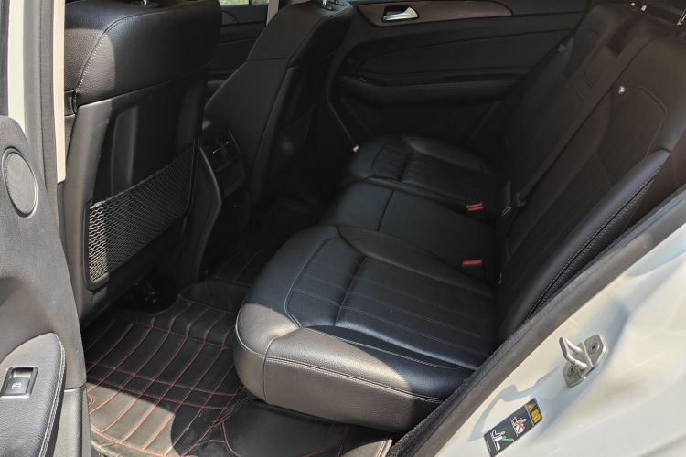 奔驰GLE 2016款 GLE 320 4MATIC 动感型中控内饰7007