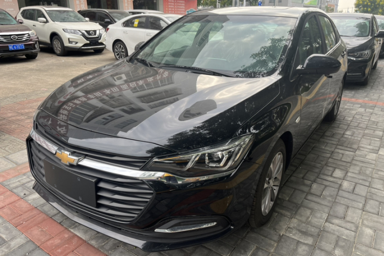 雪佛兰 科鲁泽 2022款 320 自动悦享天窗版车身外观6001