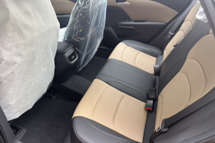 雪佛兰 科鲁泽 2022款 320 自动悦享天窗版中控内饰7002